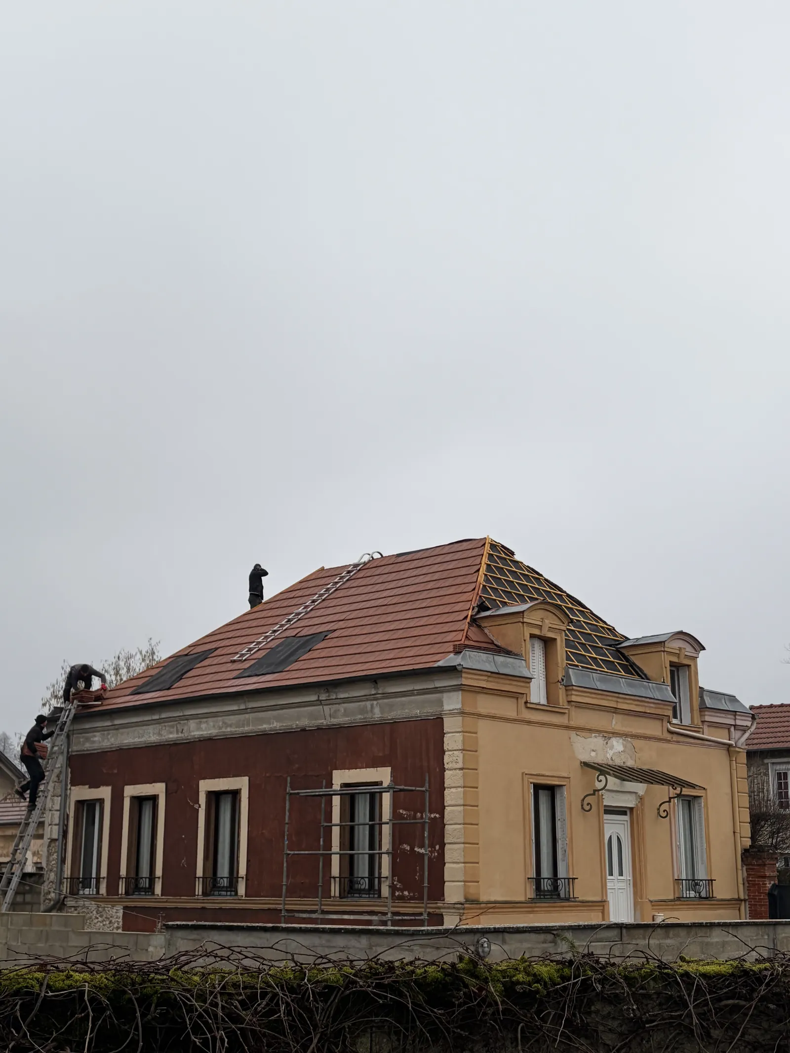 Réfection de toiture sur maison de maître — Toiture tuile